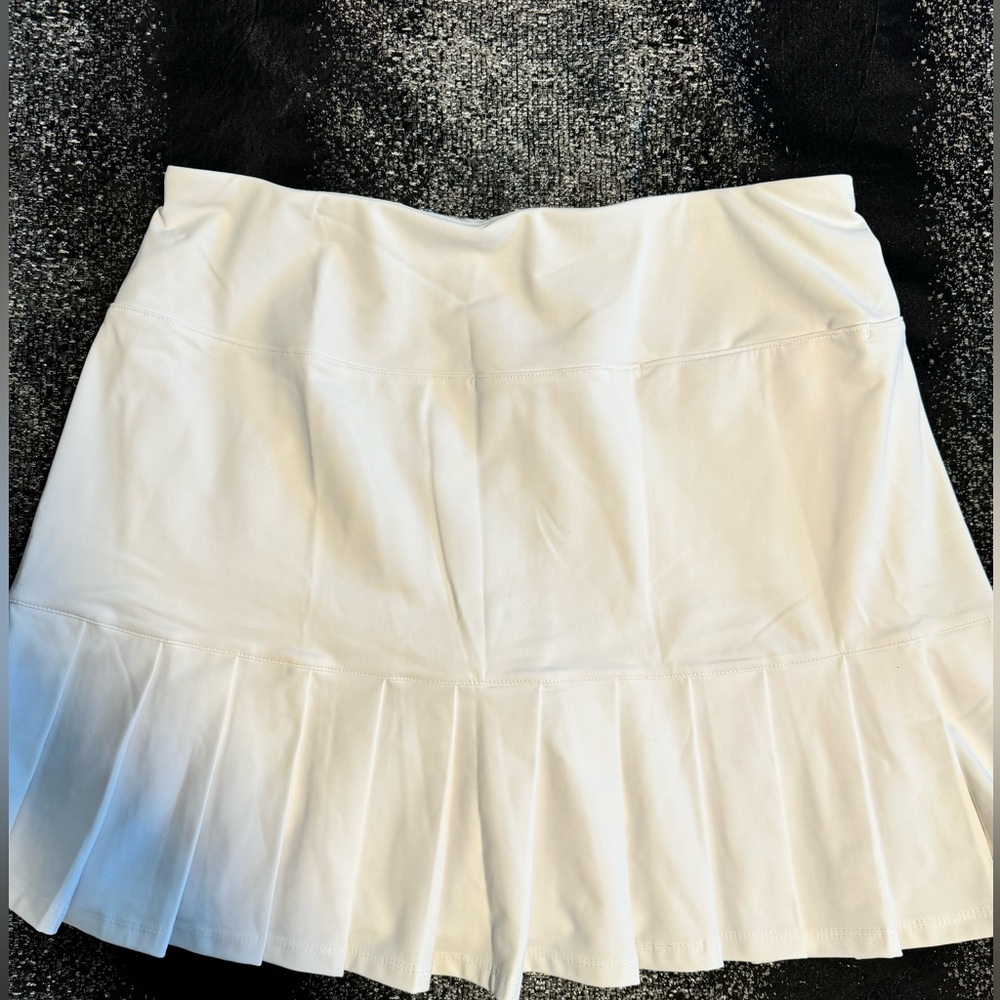 Lady Hagen Pleat Skort